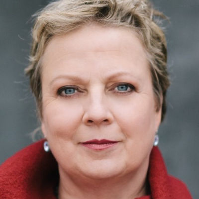 gabriela-maria-schmeide